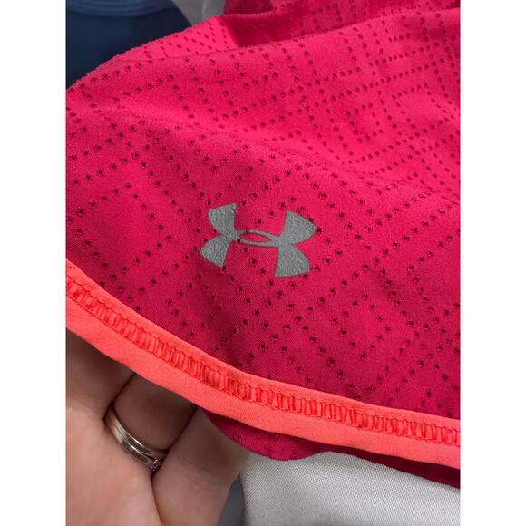 Under Armour Laser Cut Athletic Shorts - Picture 2 of 2